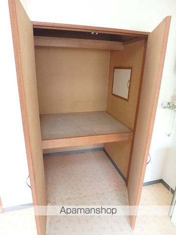 ローヤルハイツ本通3Nの内装写真