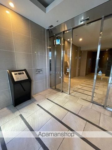 セオリー梅田ドムスの玄関写真