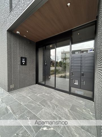 PLAISIR RAFFINEの玄関写真
