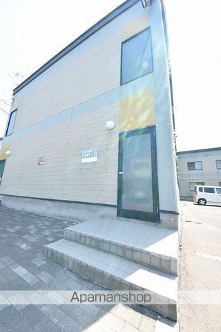 レオパレスビクトワールの玄関写真