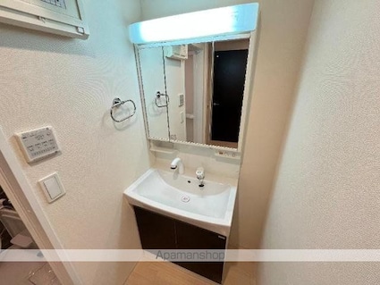 ラ・ポール[1LDK/36m2]の洗面所