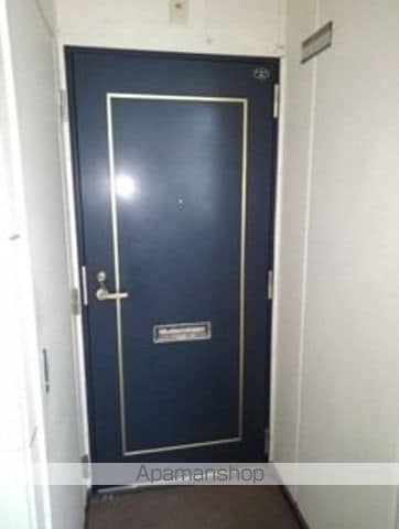 サンジェーヌ本町の玄関写真