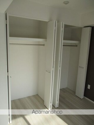 ラティエラ滝野川[2LDK/55.8m2]の収納