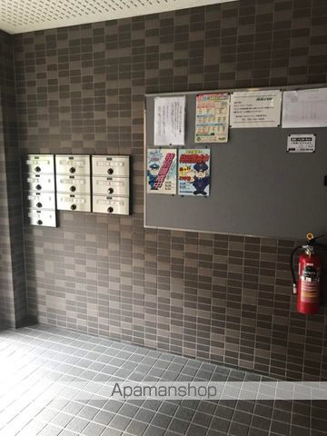 グランドハイリス本山の玄関写真