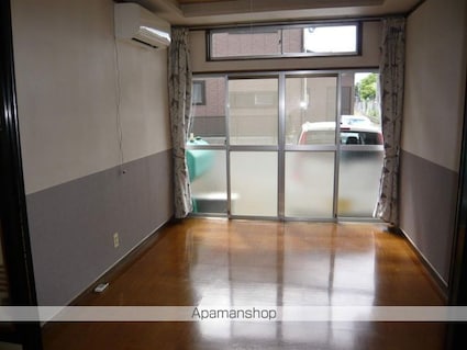 関川貸家[5K/76.03m2]のリビング・居間