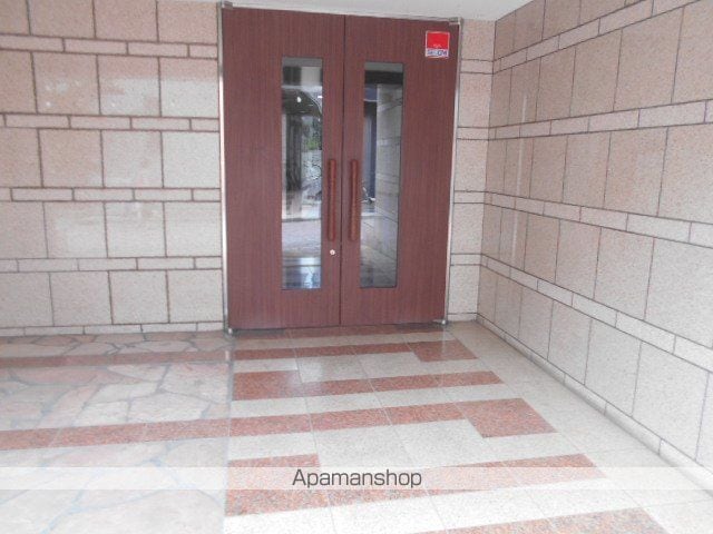 パークウェル高円寺弐番館の玄関写真