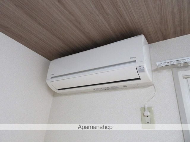 エリア008の内装写真
