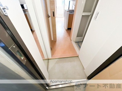 ネスト山越[1R/21.36m2]の玄関