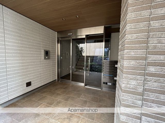 テラス クラーヴスの玄関写真