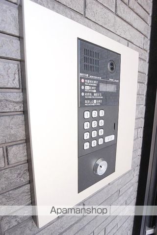 ポラリス箱崎5の玄関写真
