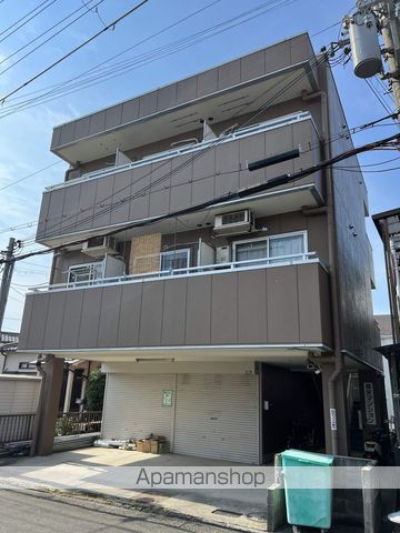 昌栄マンションの外観写真