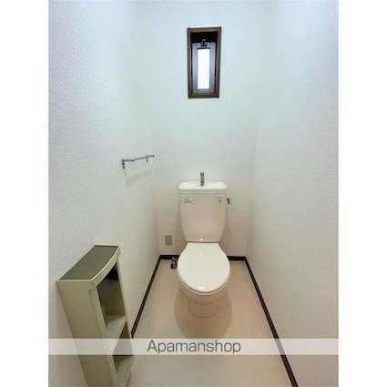 ガーデン[2LDK/70.43m2]のトイレ