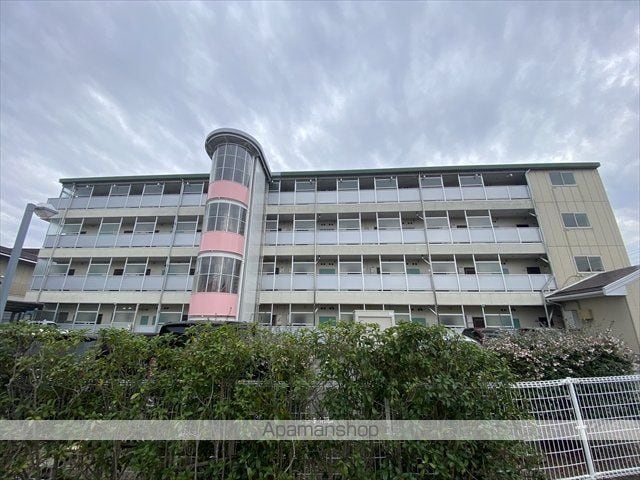 スリーパーシモンズパレスの外観写真