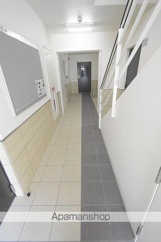 グランメール月寒中央通10の玄関写真
