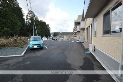 広島県東広島市八本松飯田７丁目[1LDK/50.9m2]の駐車場1