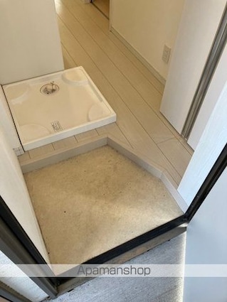 神奈川県横浜市南区別所５丁目[1R/18.63m2]の玄関