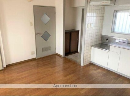 ロゼ松縄町[2DK/42.52m2]の玄関