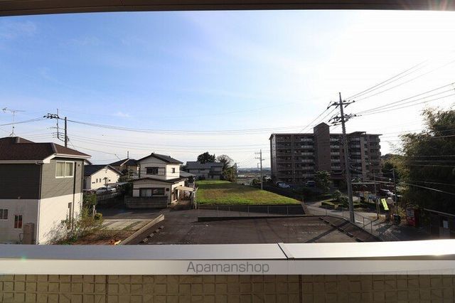 LARCHEの内装写真