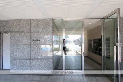 ロゼ花ノ宮[1K/36m2]のエントランス