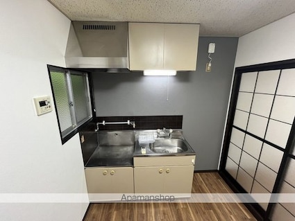 メゾンド田代　Ａ棟[2K/30.5m2]のキッチン