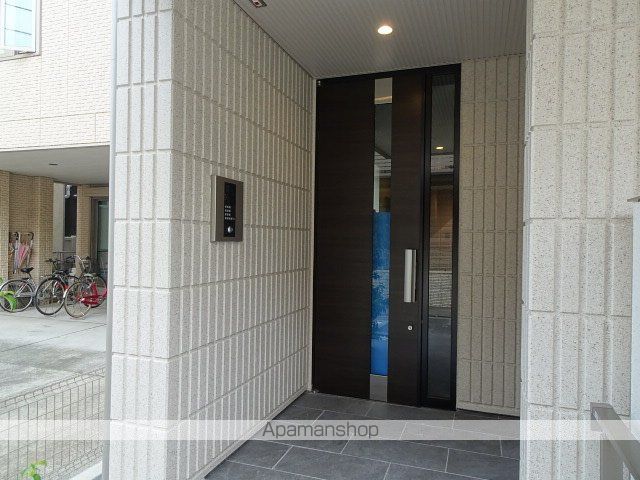 アルページュの玄関写真
