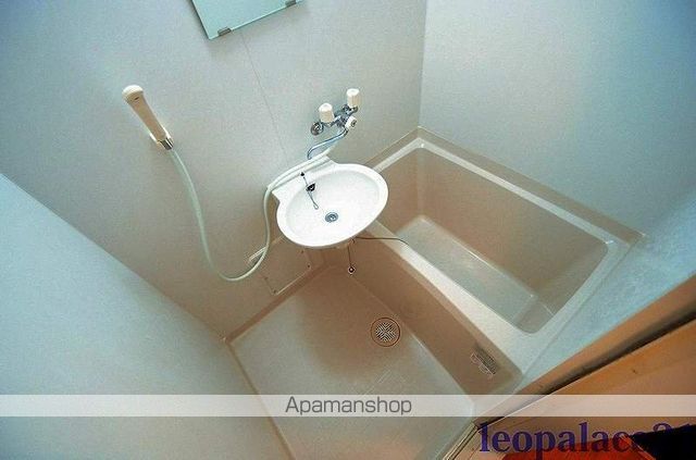 レオパレスフローラの内装写真