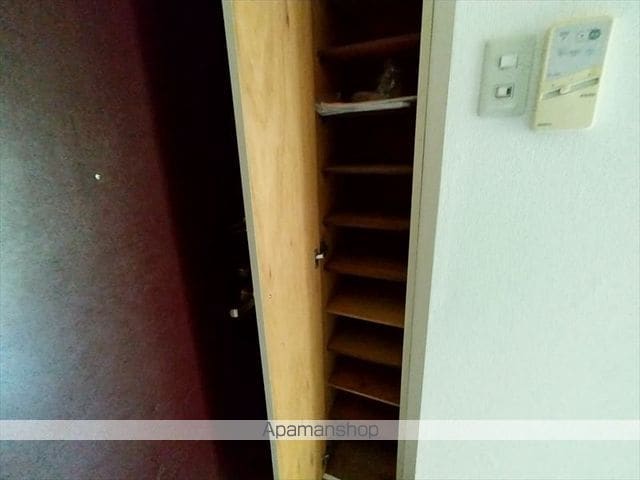 インベストメント橋本の内装写真