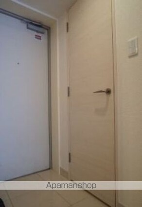 エスティメゾン四谷坂町[1LDK/42.19m2]の玄関