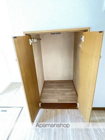 アキハシュトゥラーセの内装写真