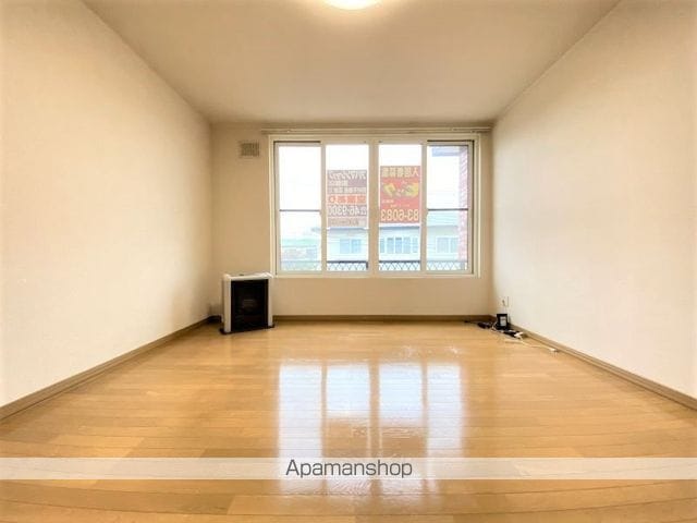 ボンヌシャーンスIIの内装写真