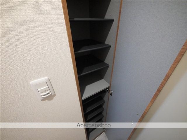 キャピタル三百人町A棟の内装写真