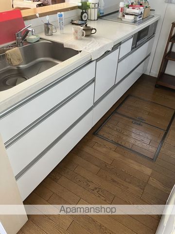 店舗付住居の内装写真