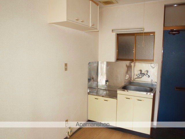 クリスタルマンションの内装写真