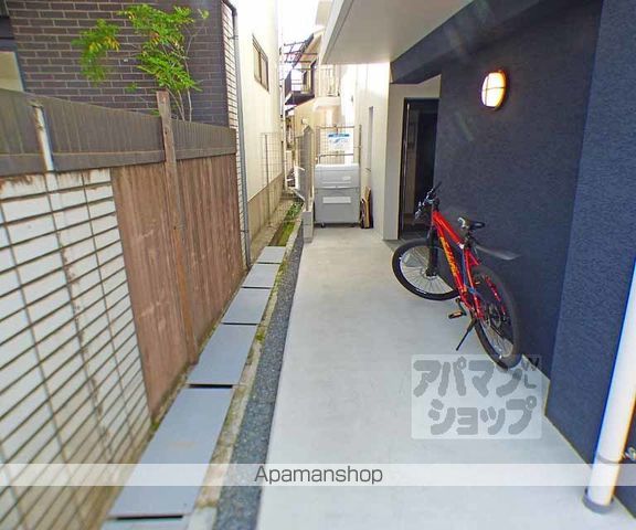 ATTRICE修学院の玄関写真