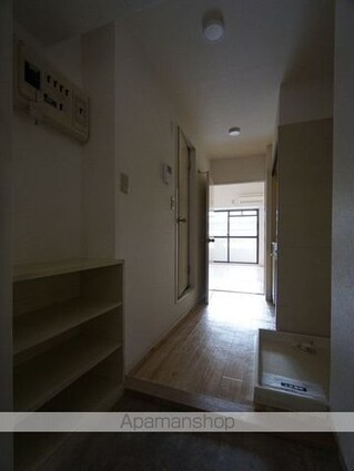 岩井橋ロイヤルハイツ[1K/15.56m2]の玄関