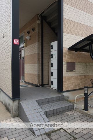 レオパレスプラテリーアIIの玄関写真