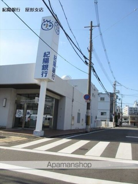 和歌山県和歌山市鷹匠町１丁目[1R/30.03m2]の周辺2