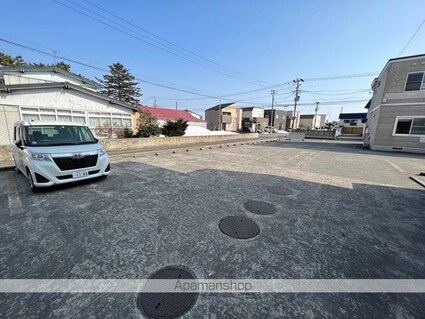 ＢＥＴＴＥＲ　Я　三内[2LDK/61.87m2]の駐車場