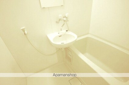 シーズン・リッチヒルズ[2K/33.12m2]のバス