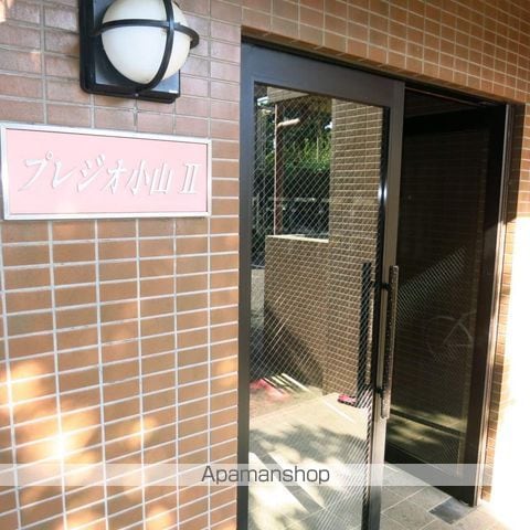 プレジオ小山IIの玄関写真