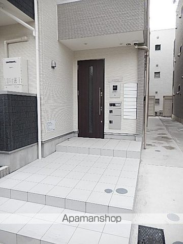 SQUARE志賀本通の玄関写真