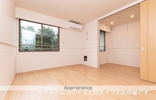 メモリーの内装写真