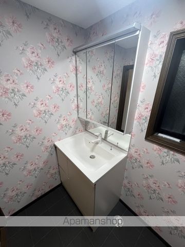 白金六丁目戸建の内装写真