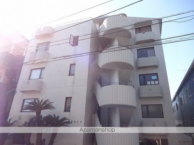 潮江ハイツの外観写真