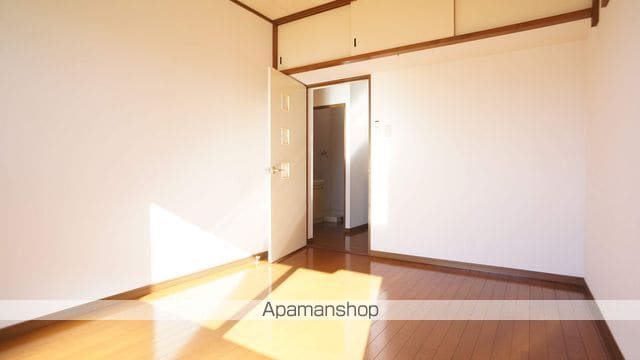 ヴィラ厚原の内装写真