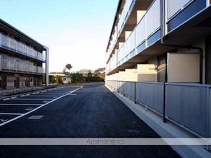 レオパレスアトラス折立Ⅰ[1K/23.18m2]の駐車場1