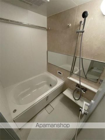 クロスフロント十二所線の内装写真