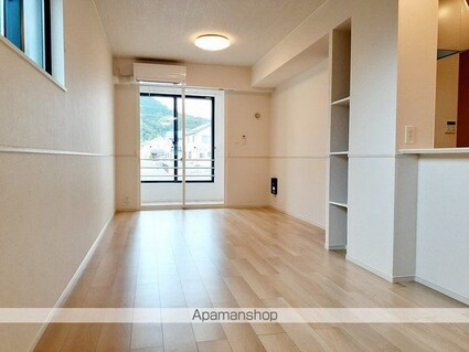 岐阜県岐阜市三田洞[1LDK/50.01m2]のリビング・居間