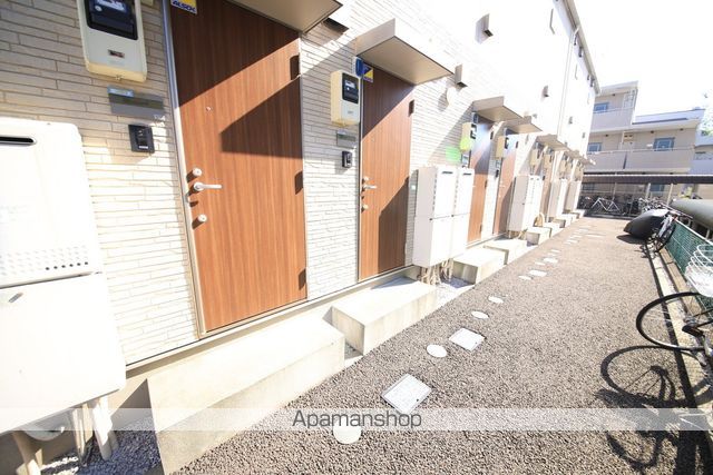 セントラルカズAの玄関写真