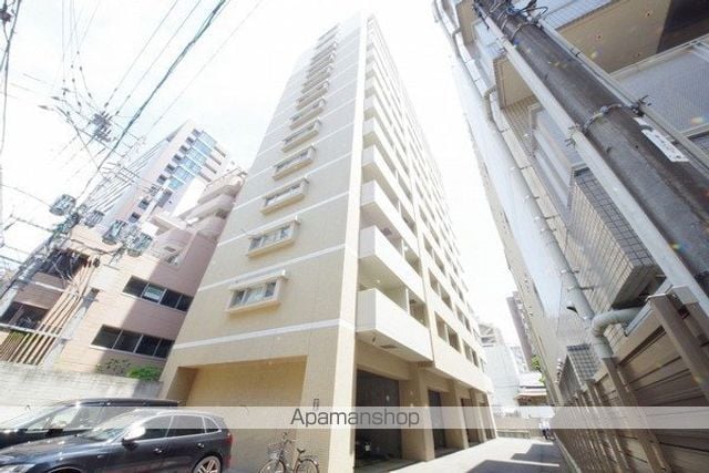 RJRプレシア薬院の玄関写真
